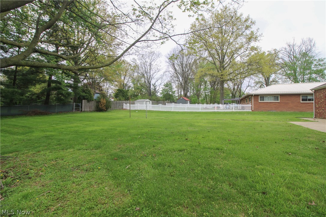Kirkland Wood 14 - Residential