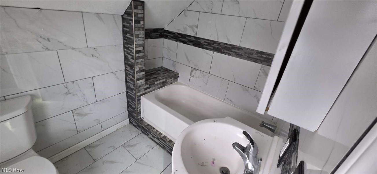 South Pkwy Realty Companys - Residential