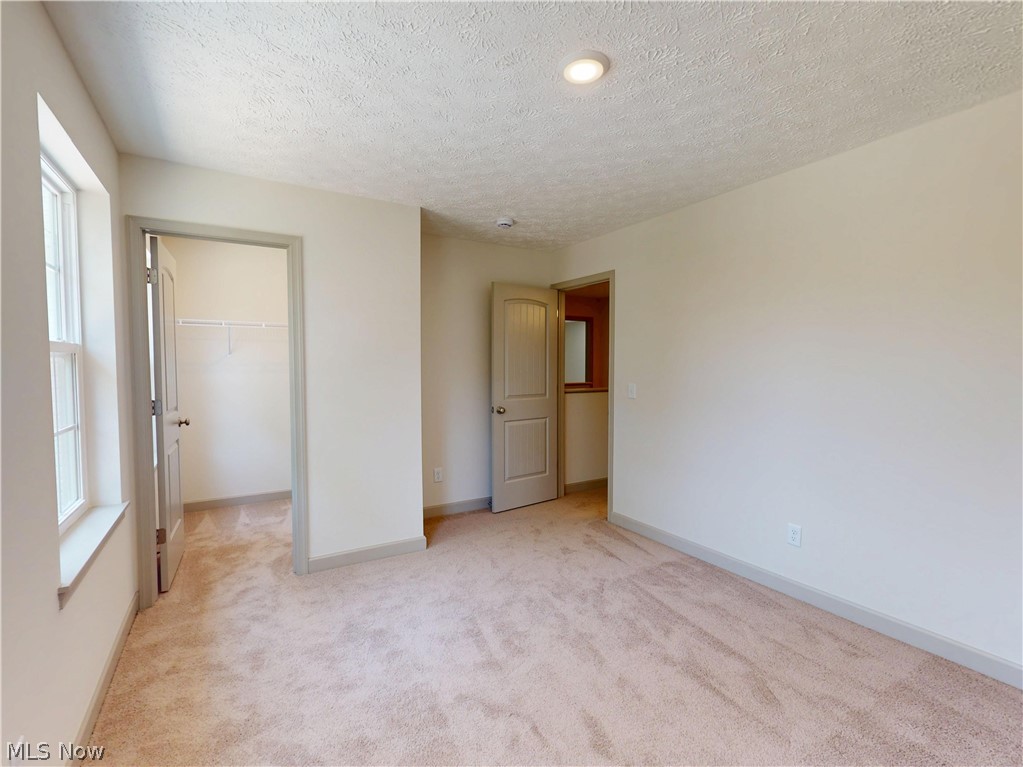 Squares Acres - Residential