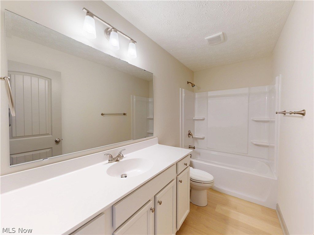 Squares Acres - Residential