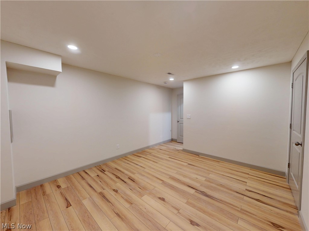 Squares Acres - Residential