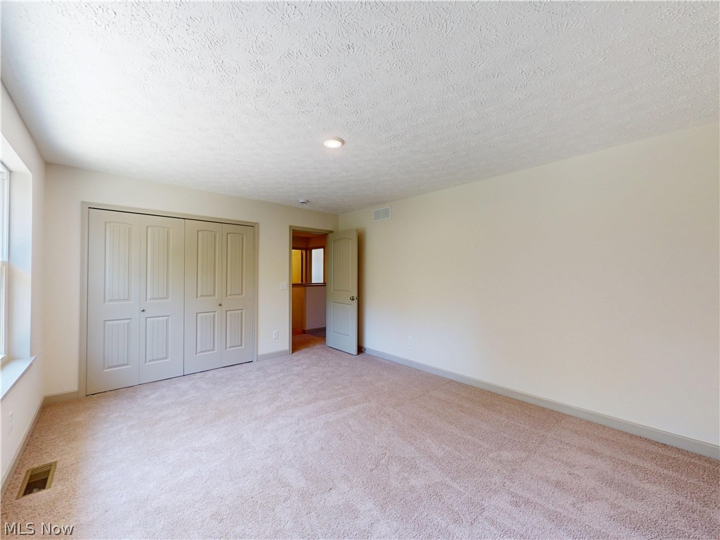 Squares Acres - Residential