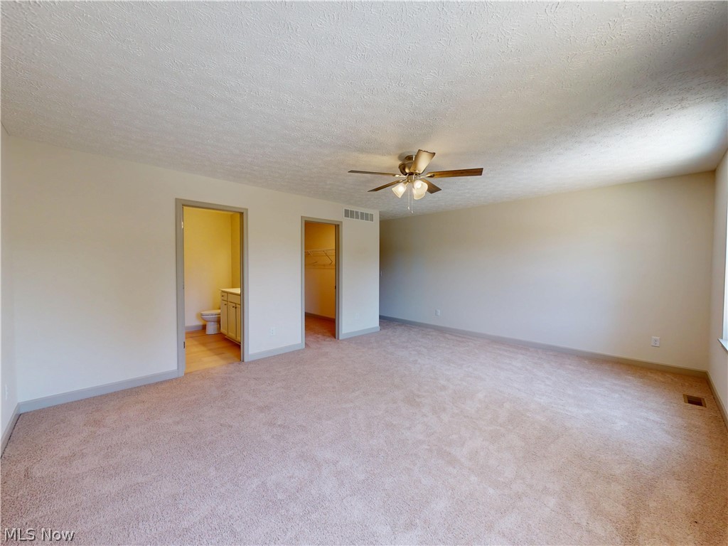 Squares Acres - Residential