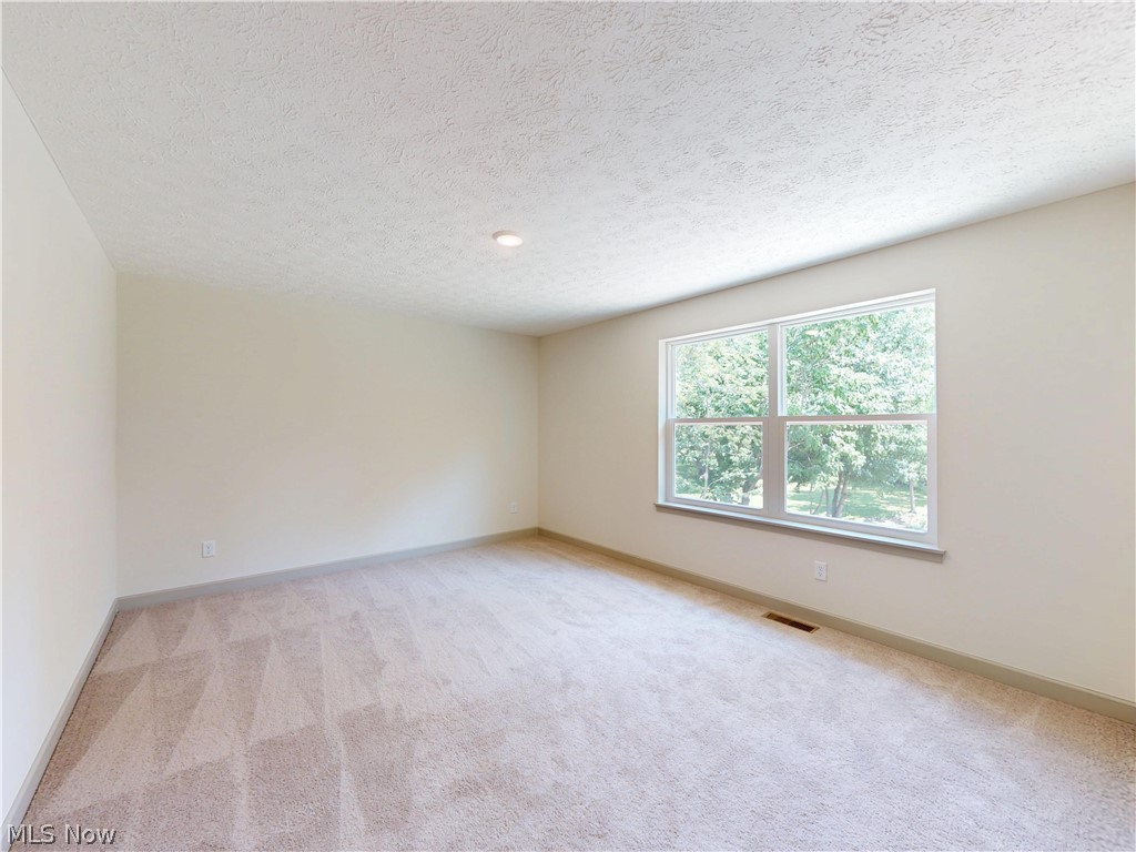 Squares Acres - Residential