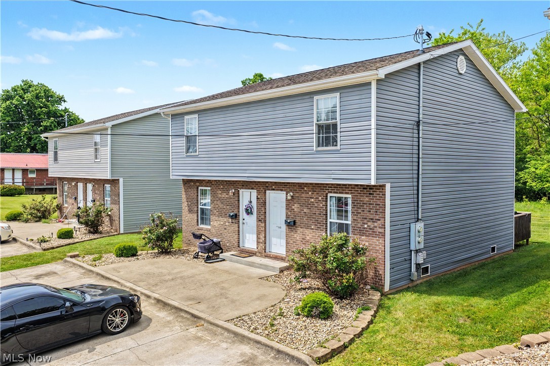 Elmhurst Adn - Commercial Sale