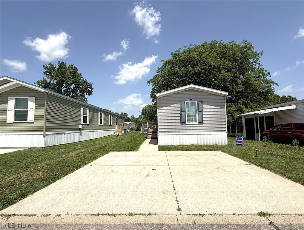 Colonial Oaks Park - Residential