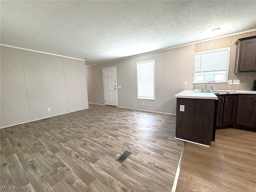 Colonial Oaks Park - Residential