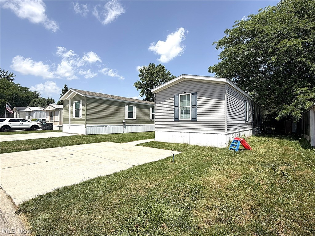 Colonial Oaks Park - Residential