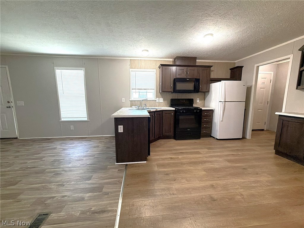 Colonial Oaks Park - Residential
