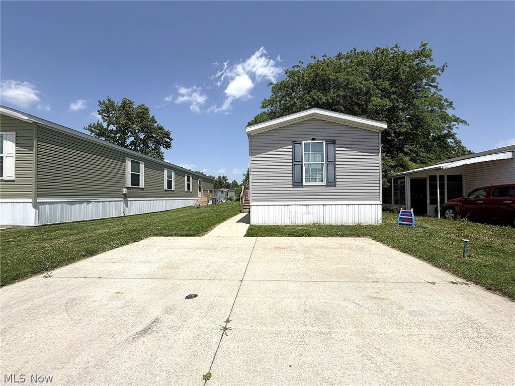 Colonial Oaks Park - Residential