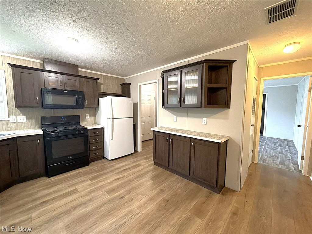 Colonial Oaks Park - Residential