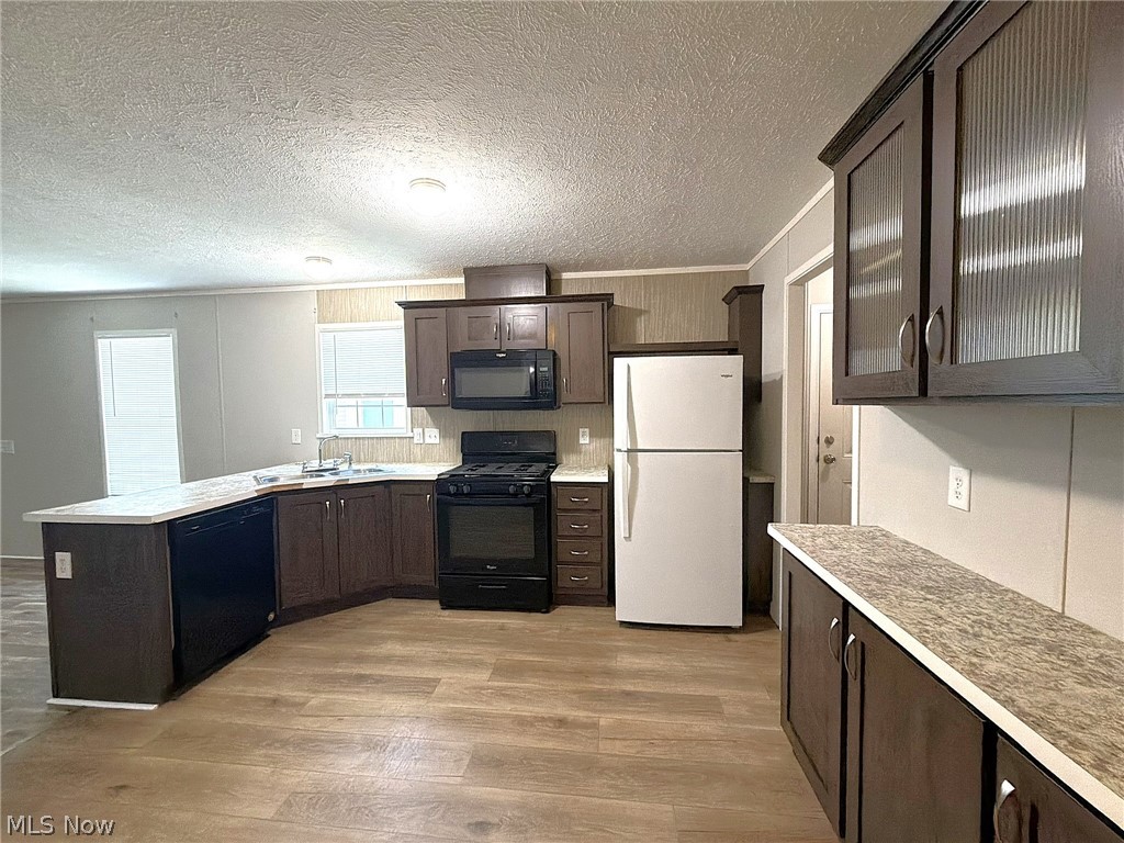 Colonial Oaks Park - Residential
