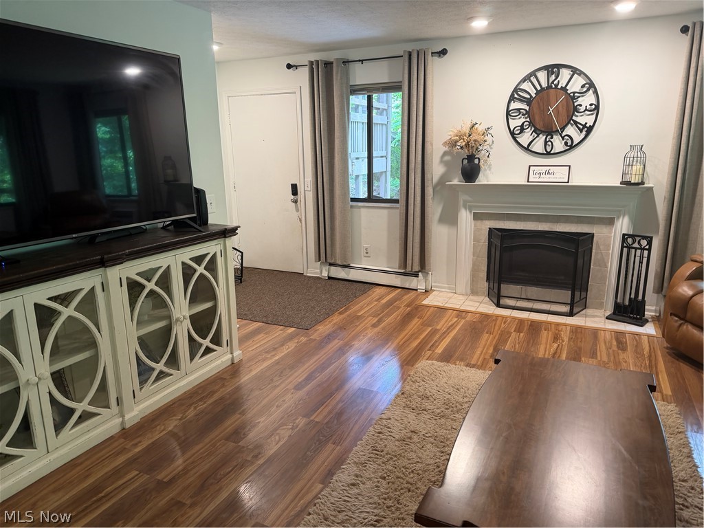 Pine Mill Rdg Condo Estates #4 - Residential