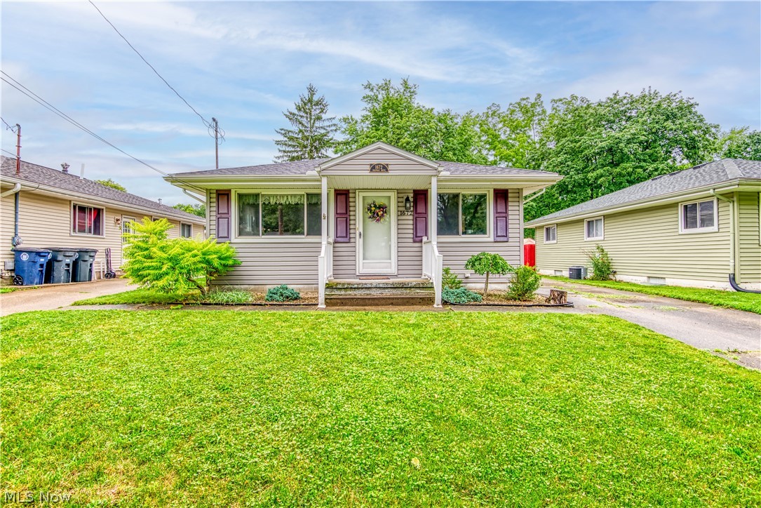 This ranch home is waiting for its new owners. Great layout includes open eat-in kitchen, large living room, 3 bedrooms and full bath upstairs. The lower level has a finished rec room, 4th bedroom or office, and 2nd full bath along with an unfinished area with washer and dryer and room for storage. 2 car detached garage, spacious private backyard and extra shed top off the benefits of this home. Known updates include Electrical panel August 2022, Roof Oct 2019. 
Hardwood floors are underneath the carpet on the first floors (per section of carpet that seller has lifted up)