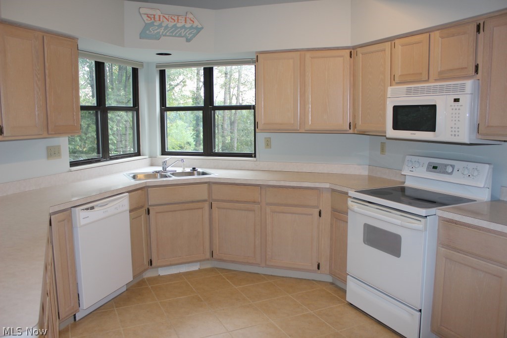 Forest Cove Condo - Residential
