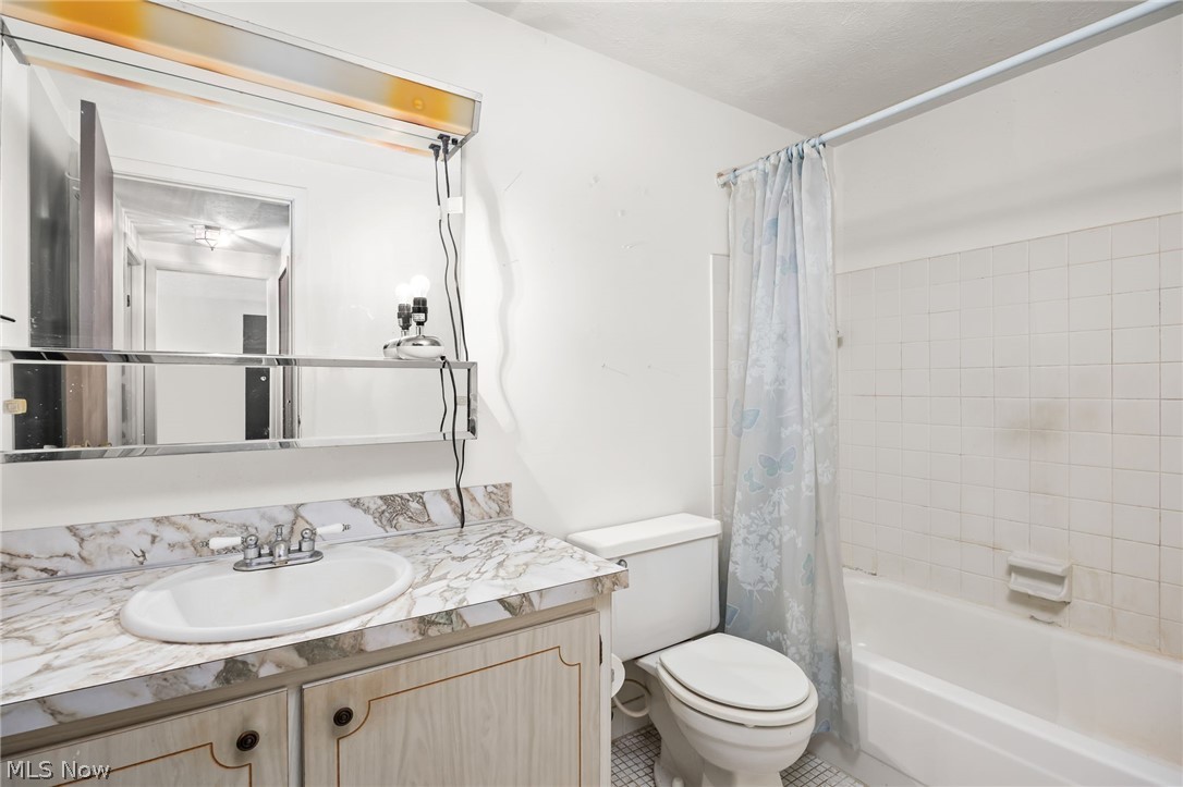 Harbour Light Condo 03 - Residential