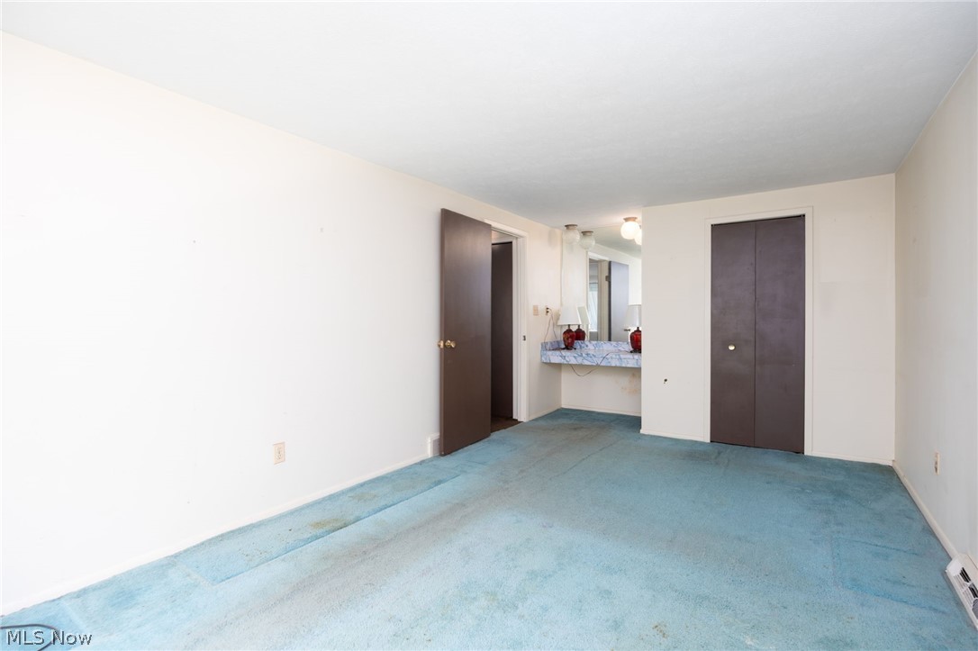 Harbour Light Condo 03 - Residential