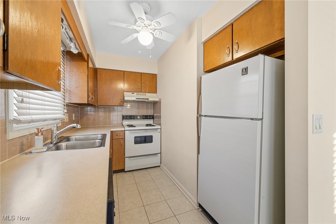 Maple Creek Condo Estates - Residential