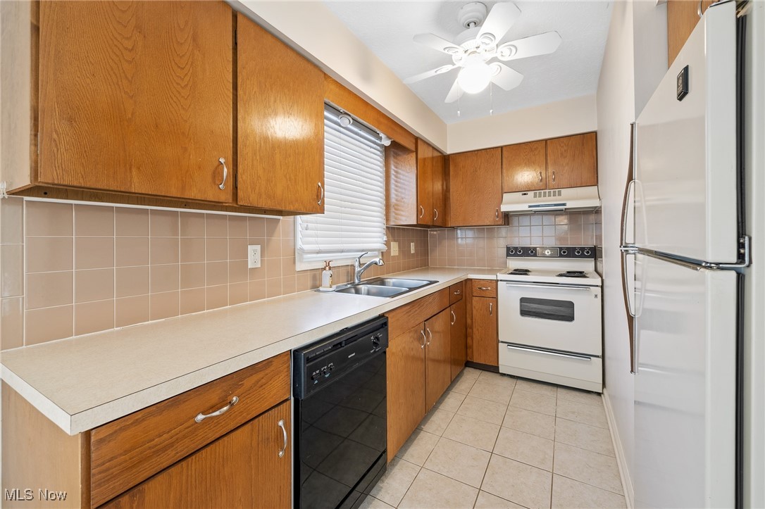 Maple Creek Condo Estates - Residential