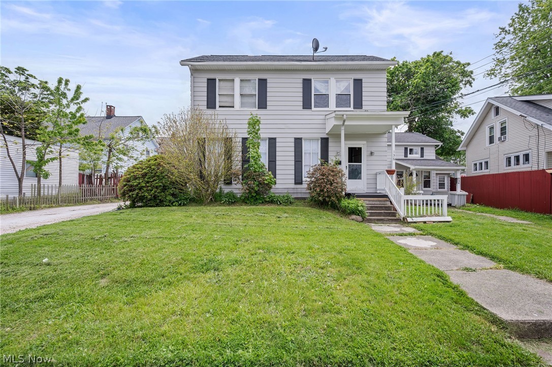 Cash flowing 4-unit investment property in Painesville generating $4,000/month in rental income, with all units currently occupied. Conveniently located near OH-2, OH-44, US-20, Lake Erie College, schools, shopping, restaurants, and other local attractions. One 3-bed/1-bath unit; two 2-bed/1-bath units; and one 1-bed/1-bath unit. Recent updates include: replaced some windows (2024), Unit 134 refrigerator (2025), Units 134 & 136 electric fixtures (2026), Unit 134 bathtub (2026), and applied Rhino Shield coating on all exterior siding (2024).