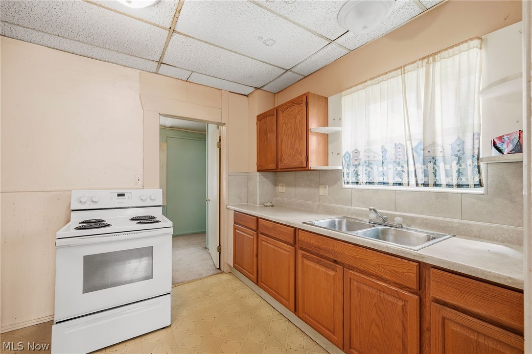Rockwell, Mathews & Hitchcock Sub - Residential Income