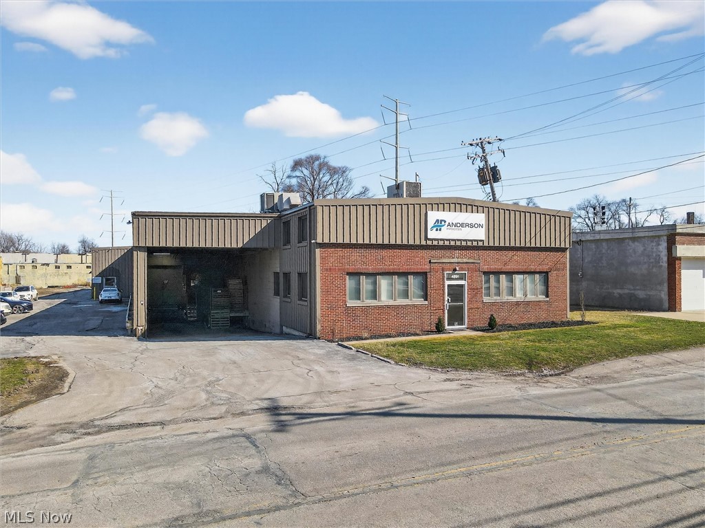 Foote Estate - Commercial Sale