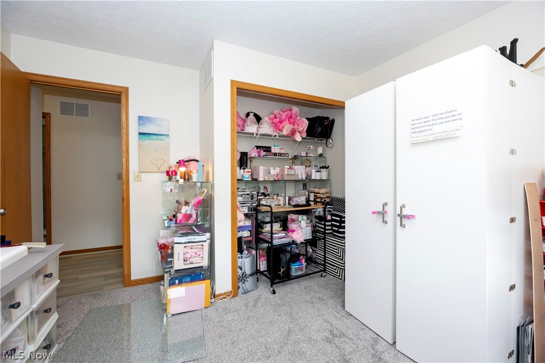 Longview Pines Condo Ph II - Residential