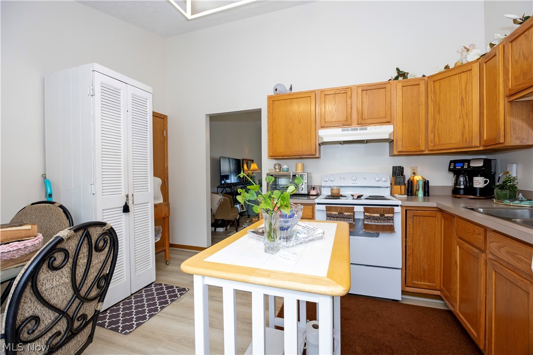 Longview Pines Condo Ph II - Residential