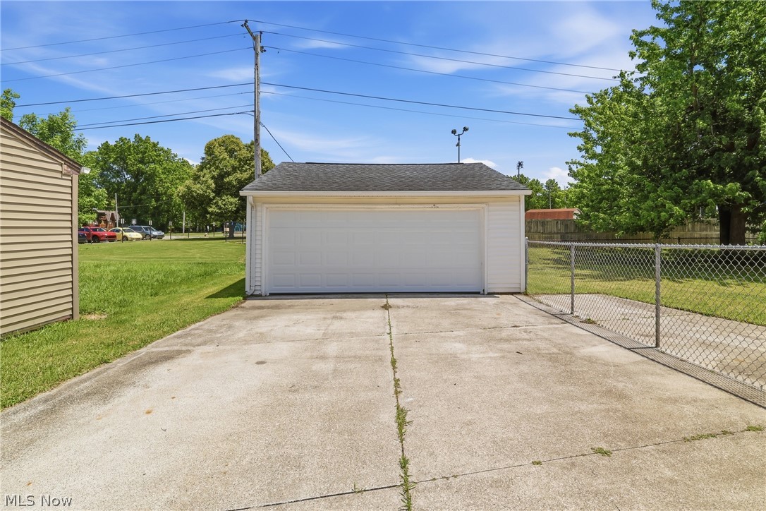 White Oak Drive - Residential