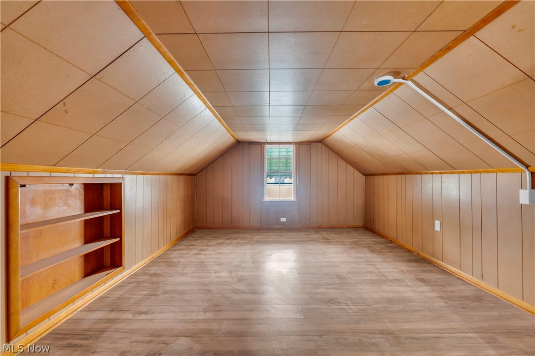 Mix King & Gibbs - Residential Lease