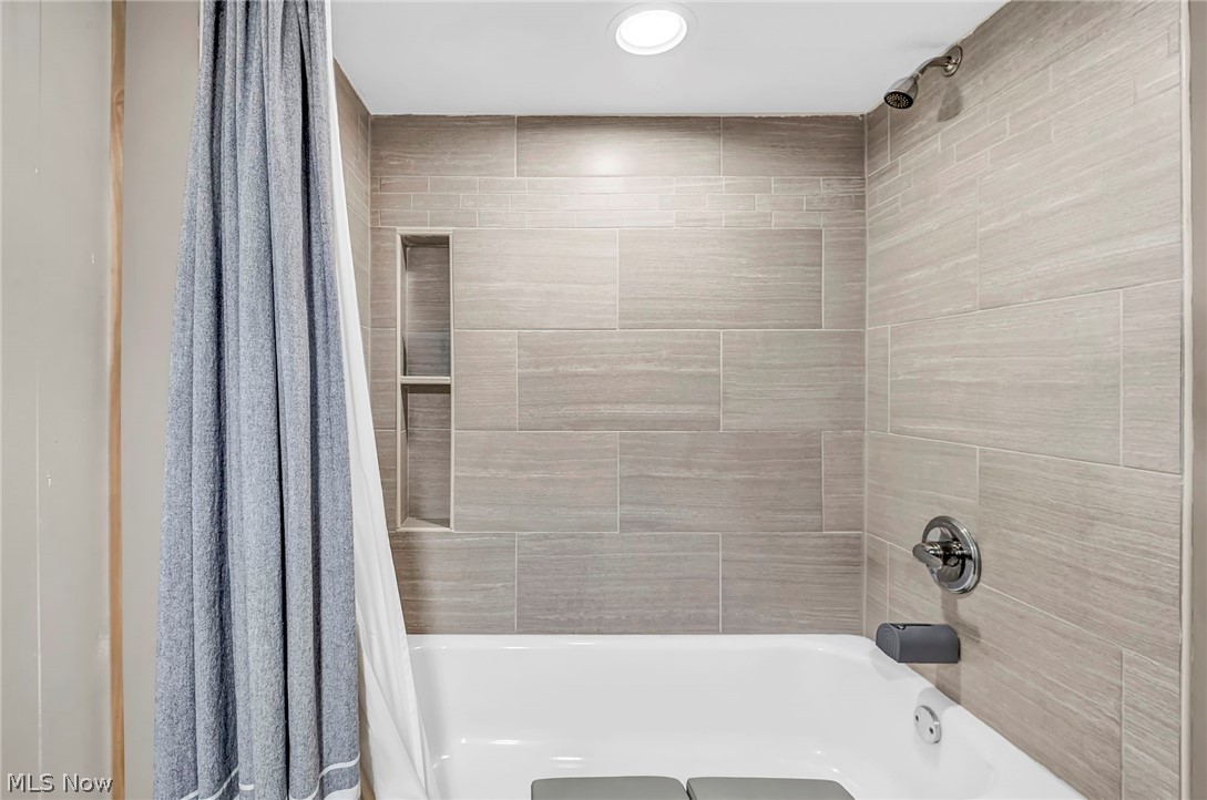 Meadow Bluff - Residential