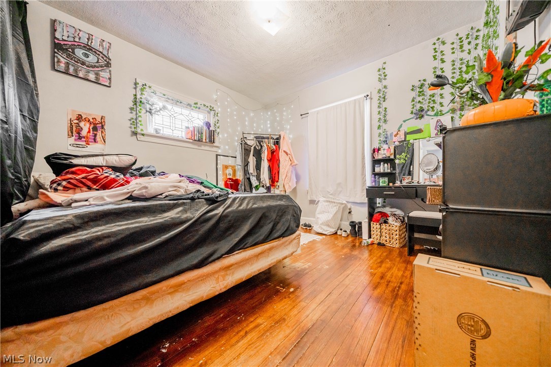 Pearse Realty Co - Residential Income