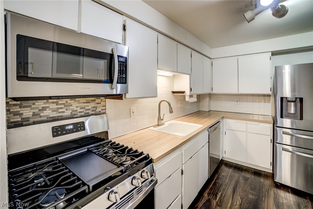 Liberty Hill Condo - Residential
