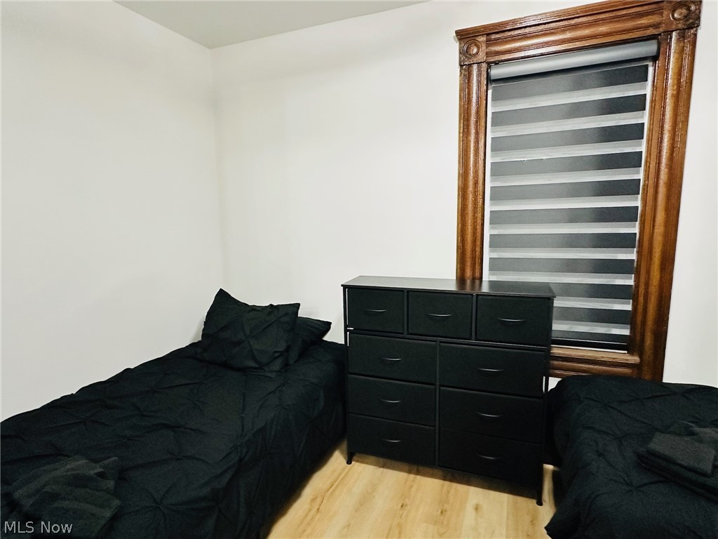 Agnes Mcintosh And/Heirs/Alexa - Residential Lease