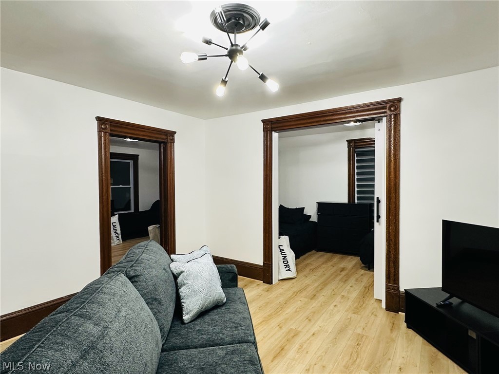Agnes Mcintosh And/Heirs/Alexa - Residential Lease