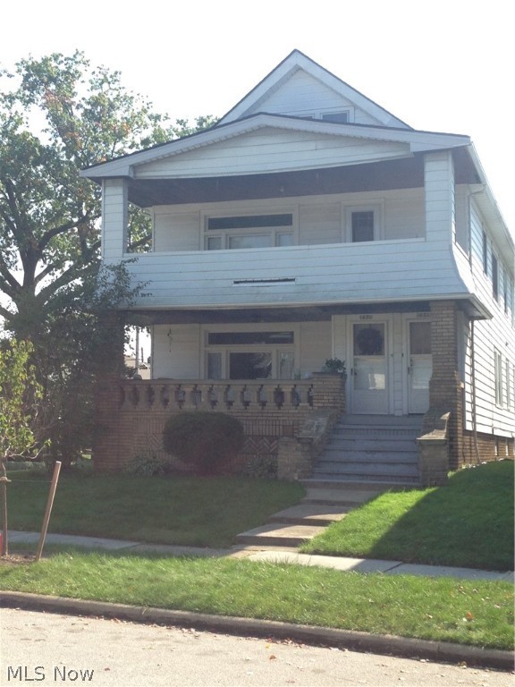 Beautiful first floor unit of a spacious double in prime location of Lakewood.  Updated kitchen & bath, gleaming woods floors.  All appliances included.  Pets allowed.  One parking space in garage.