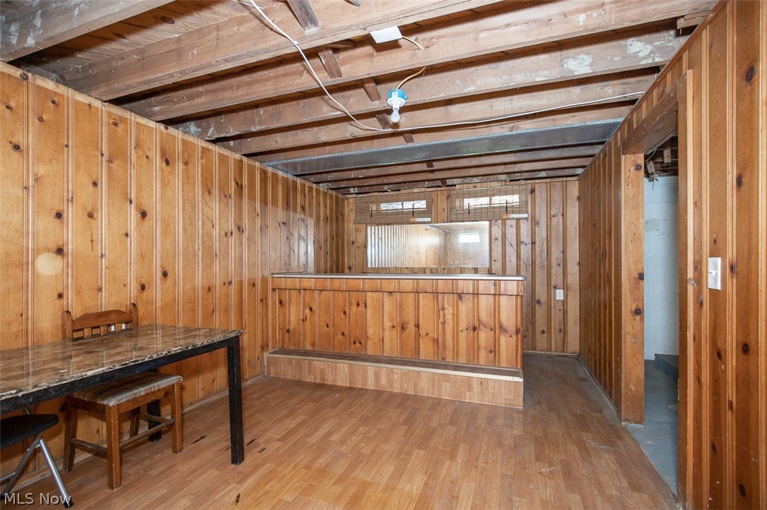 Hanks & Maresh - Residential