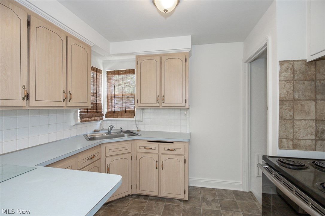 Hanks & Maresh - Residential