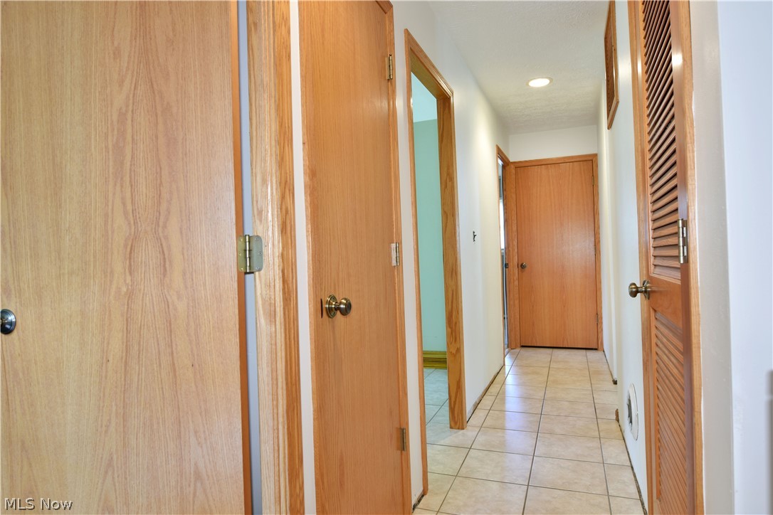 Oak View Manor - Residential