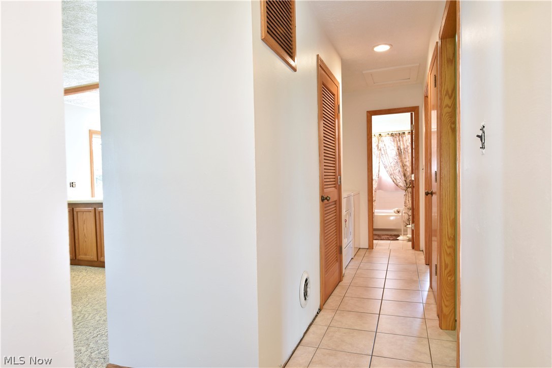 Oak View Manor - Residential
