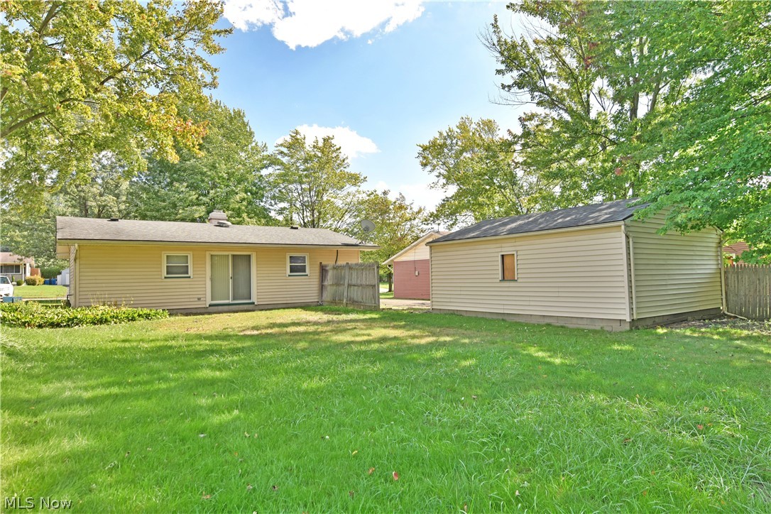 Oak View Manor - Residential