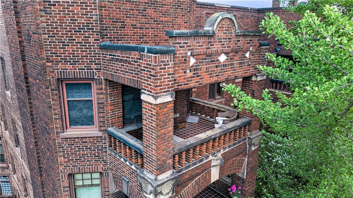 Argyle Condo - Residential