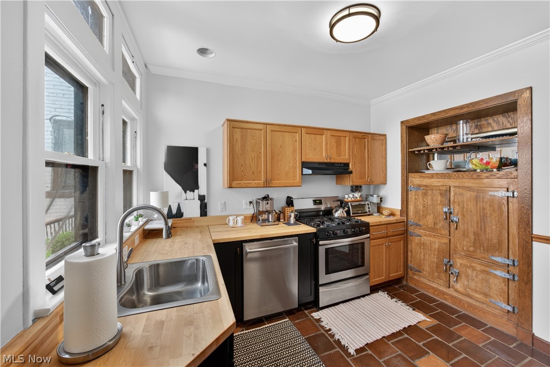 Argyle Condo - Residential