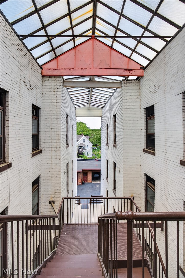 Argyle Condo - Residential