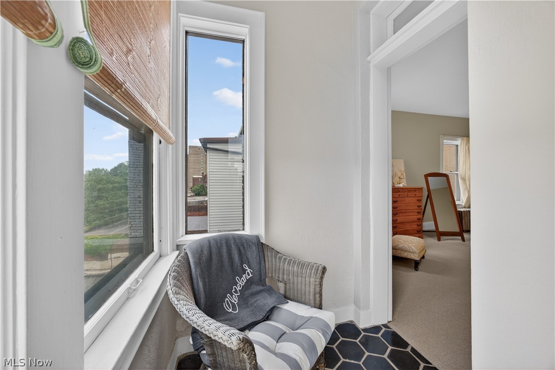 Argyle Condo - Residential