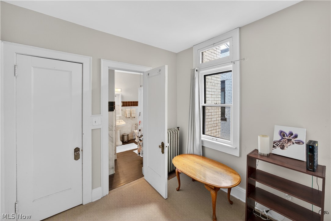 Argyle Condo - Residential