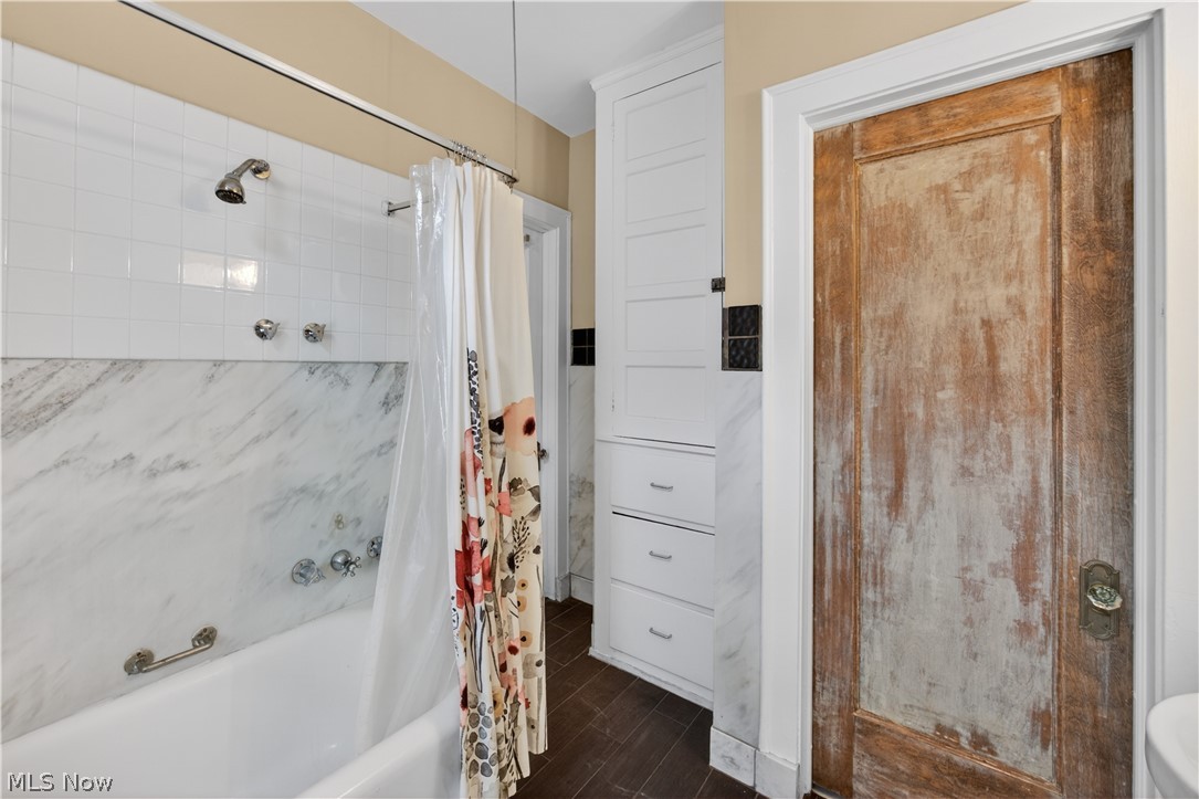 Argyle Condo - Residential