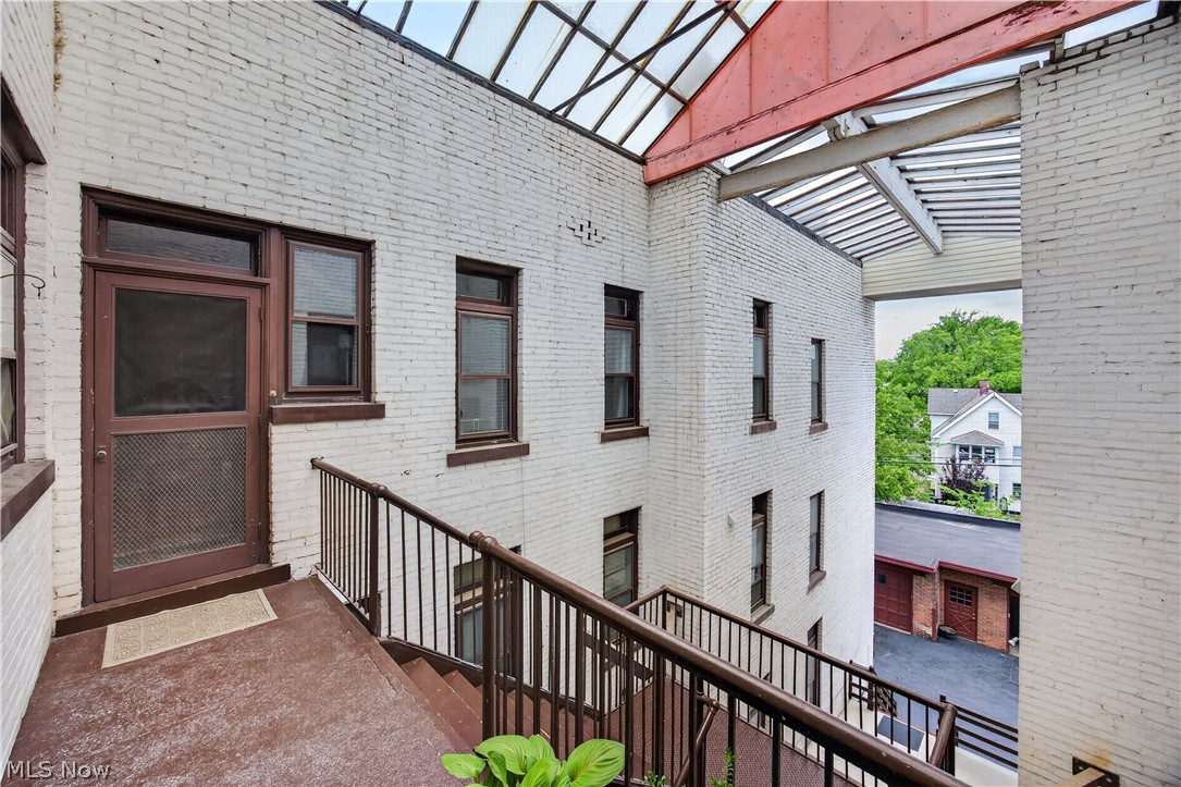 Argyle Condo - Residential