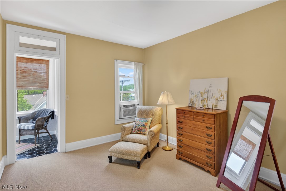 Argyle Condo - Residential