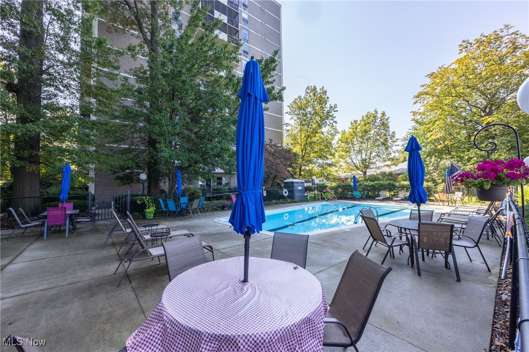 Bonneville Tower Condo - Residential